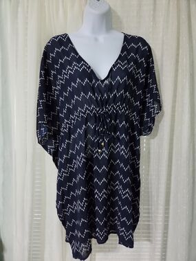 Merona Navy Tunic with White Dot Chevron Print